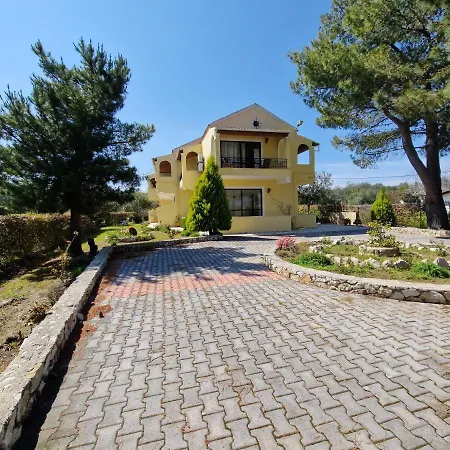 Διαμέρισμα Alexandra 12 Λευκίμμη